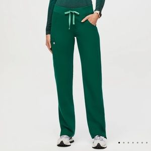 Figs Womens Kade Cargo Scrub Pants